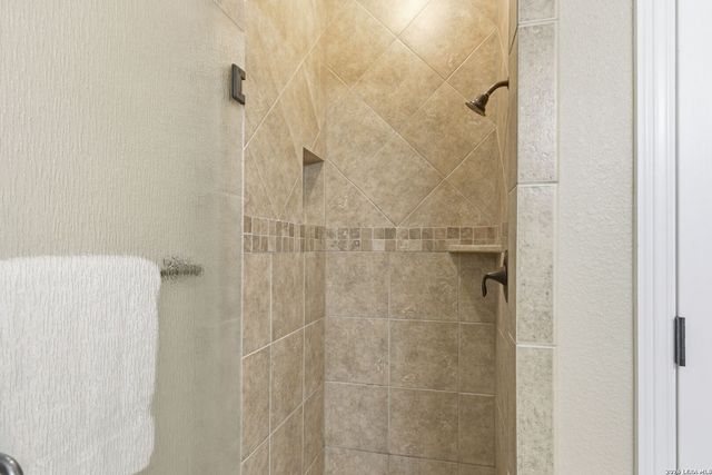 30512 Saddleridge Dr., Bulverde, TX 78163