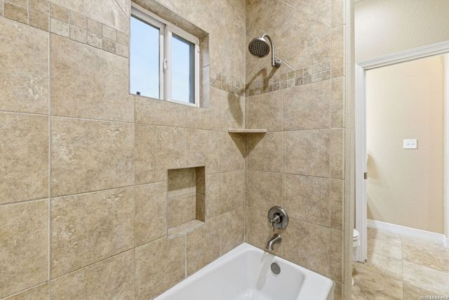 30512 Saddleridge Dr., Bulverde, TX 78163