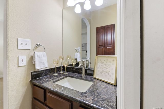 30512 Saddleridge Dr., Bulverde, TX 78163