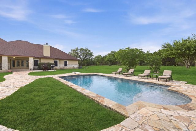 30512 Saddleridge Dr., Bulverde, TX 78163