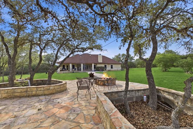 30512 Saddleridge Dr., Bulverde, TX 78163