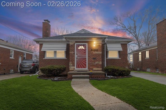 19134 Mallina Street, Detroit, MI 48236