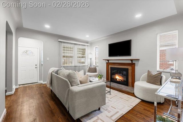 19134 Mallina Street, Detroit, MI 48236