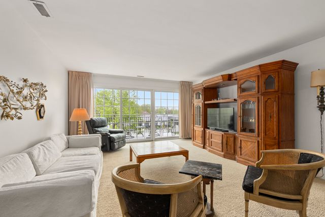 3427 Vollmer Road 309, Flossmoor, IL 60422