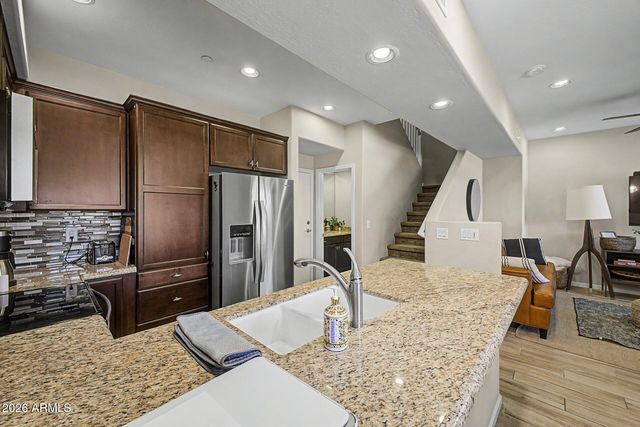 3935 E ROUGH RIDER Road 1373, Phoenix, AZ 85050