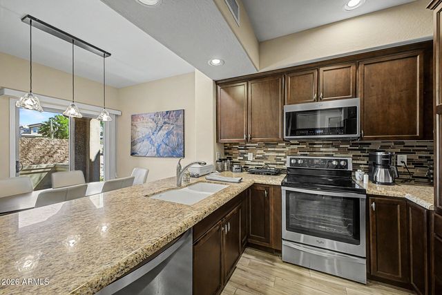 3935 E ROUGH RIDER Road 1373, Phoenix, AZ 85050