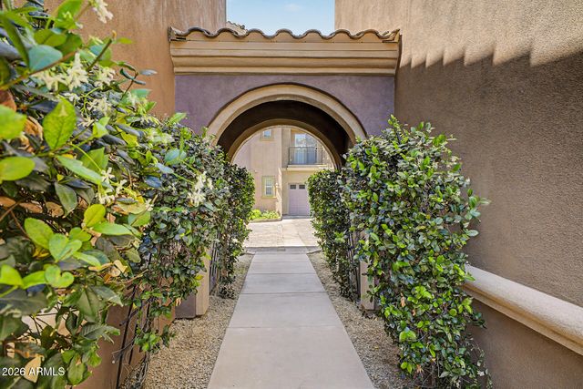 3935 E ROUGH RIDER Road 1373, Phoenix, AZ 85050