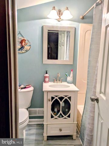 786 BOXWOOD DR, Warminster, PA 18974