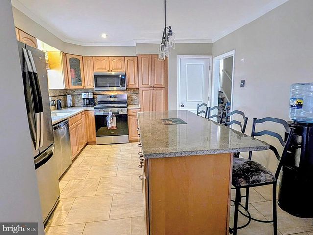 786 BOXWOOD DR, Warminster, PA 18974