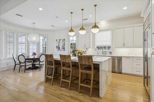 3908 Arnold Street, West University Place, TX 77005