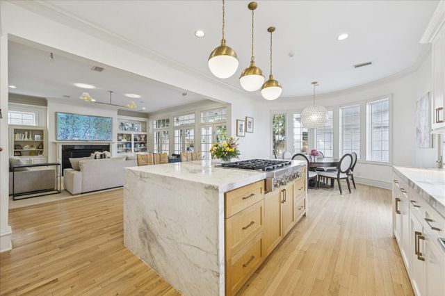 3908 Arnold Street, West University Place, TX 77005