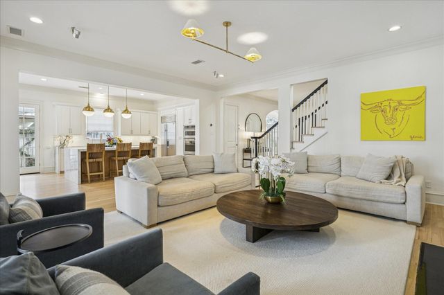 3908 Arnold Street, West University Place, TX 77005