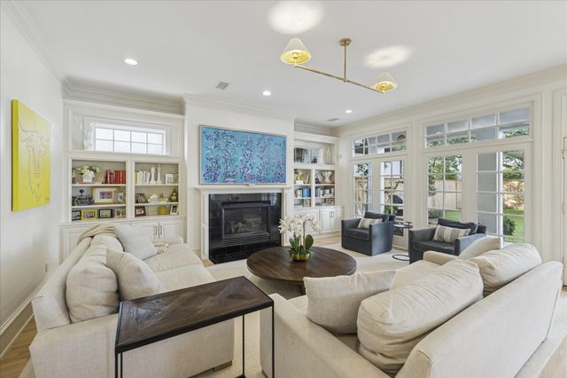 3908 Arnold Street, West University Place, TX 77005