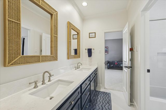 3908 Arnold Street, West University Place, TX 77005