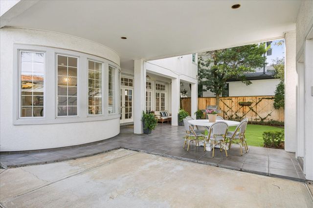 3908 Arnold Street, West University Place, TX 77005