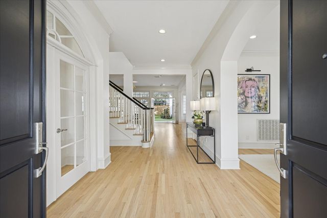 3908 Arnold Street, West University Place, TX 77005