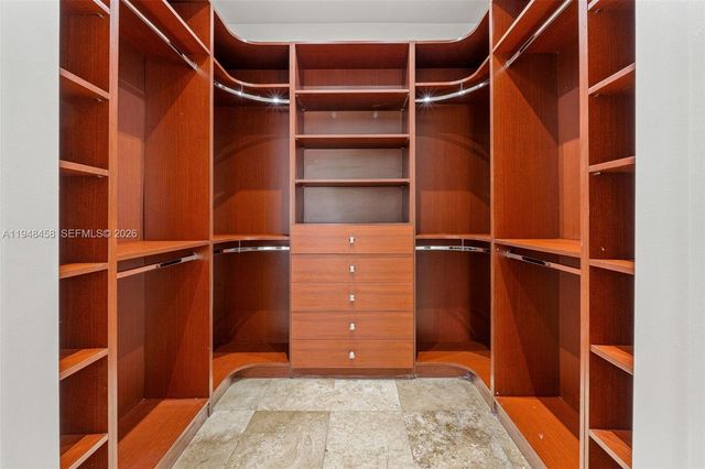 9901 NW 130th St, Hialeah Gardens, FL 33018