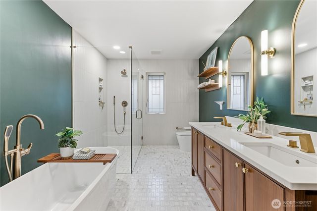 24519 137th Court SE, Kent, WA 98042