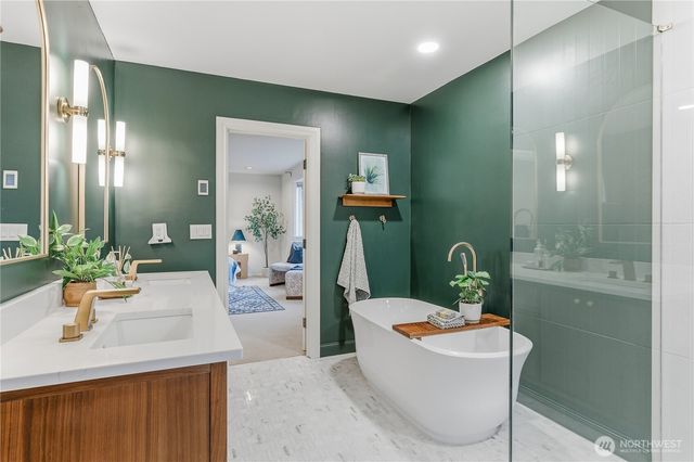 24519 137th Court SE, Kent, WA 98042