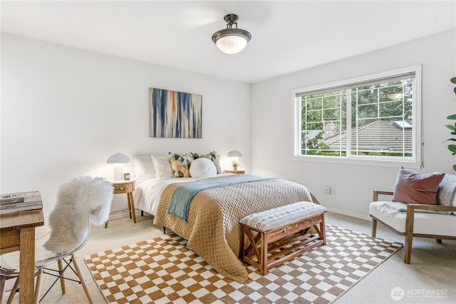 24519 137th Court SE, Kent, WA 98042