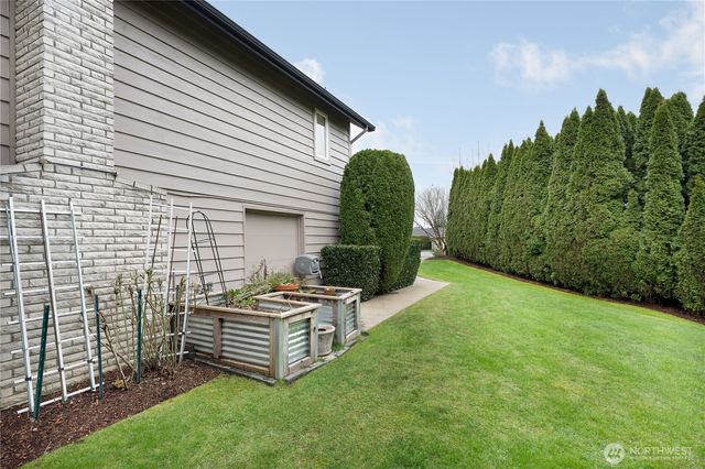 24519 137th Court SE, Kent, WA 98042