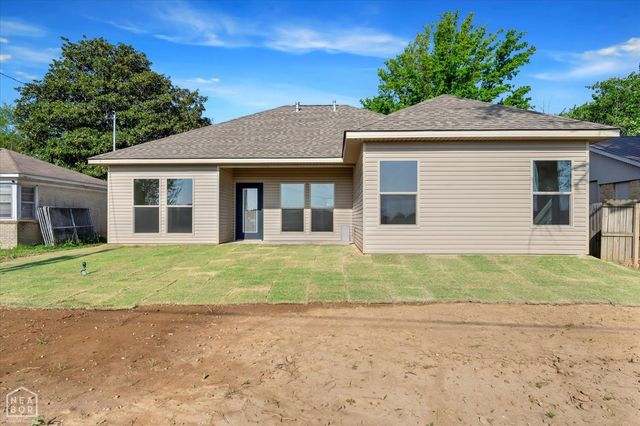 208 Ridgecrest Drive, Walnut Ridge, AR 72476