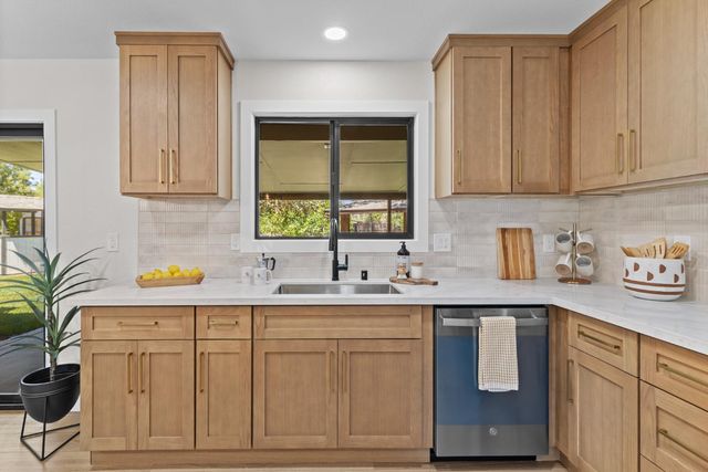 6827 Bentley Pl, Granite Bay, CA 95746