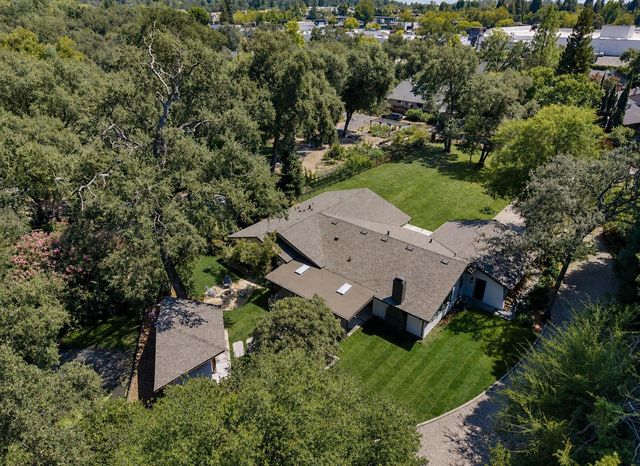 6827 Bentley Pl, Granite Bay, CA 95746