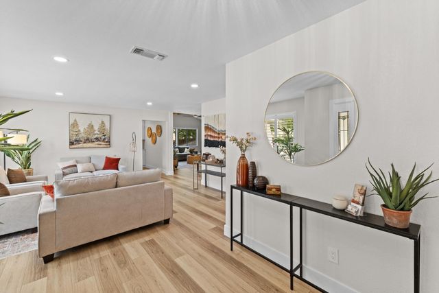 6827 Bentley Pl, Granite Bay, CA 95746