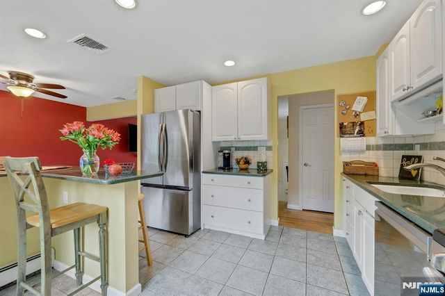 21 Aldrin Drive, Wanaque, NJ 07465