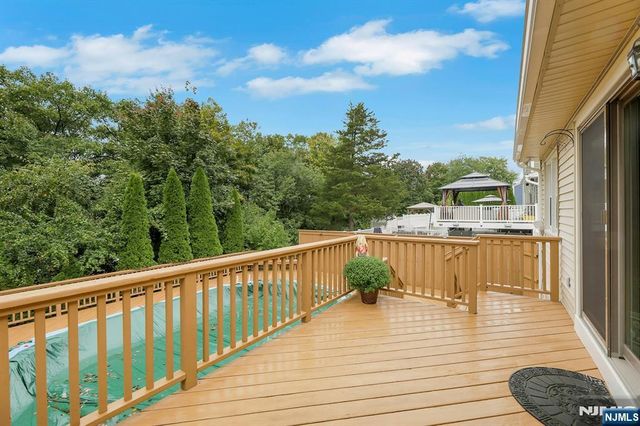 21 Aldrin Drive, Wanaque, NJ 07465