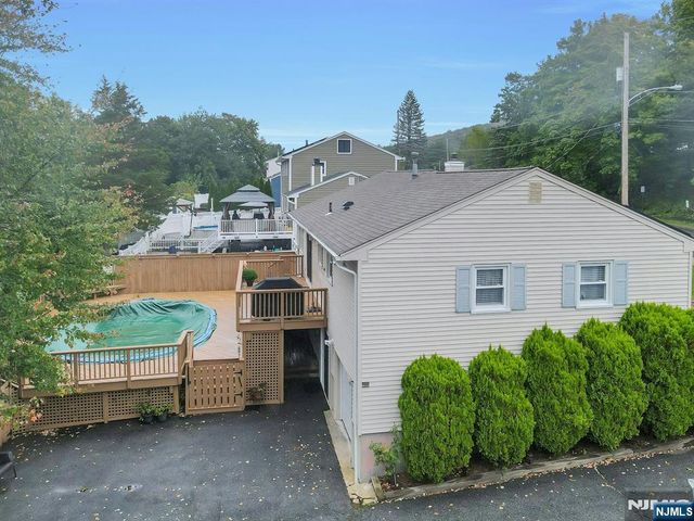 21 Aldrin Drive, Wanaque, NJ 07465