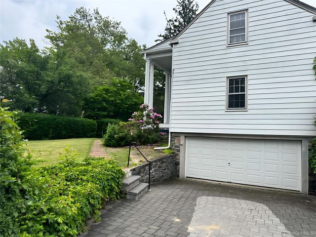 312 Hawthorne Terrace, Mount Vernon, NY 10552