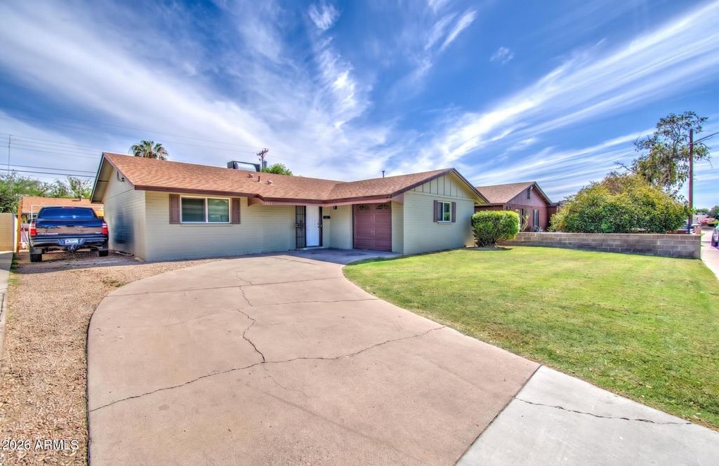 3013 N 52ND Parkway, Phoenix, AZ 85031 — exterior