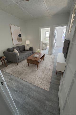 351 Greenwich Avenue 3, Greenwich, CT 06830