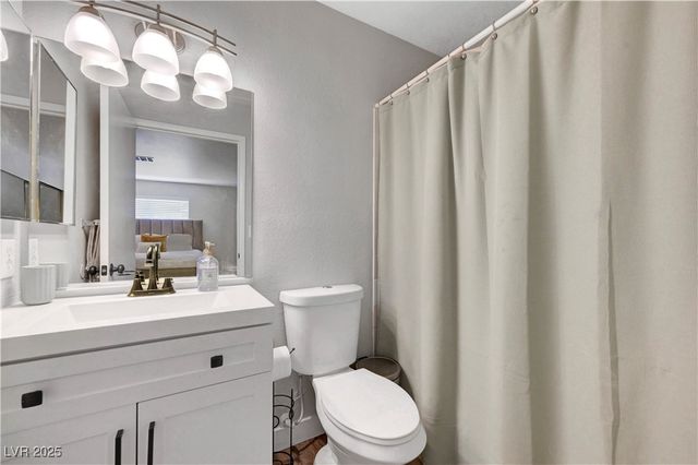 8410 Eldora Avenue 2012, Las Vegas, NV 89117