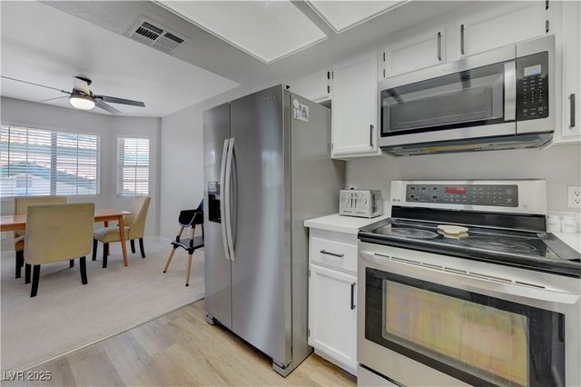 8410 Eldora Avenue 2012, Las Vegas, NV 89117