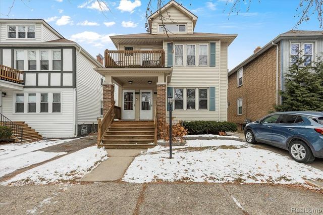 1318 Wayburn Street, Grosse Pointe Park, MI 48230