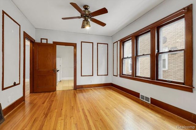 1318 Wayburn Street, Grosse Pointe Park, MI 48230