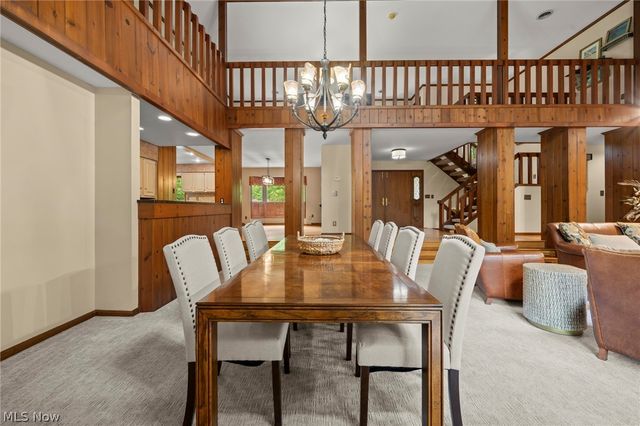 19312 Ivywood Trail, Strongsville, OH 44149