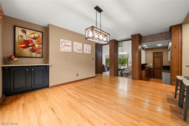 19312 Ivywood Trail, Strongsville, OH 44149