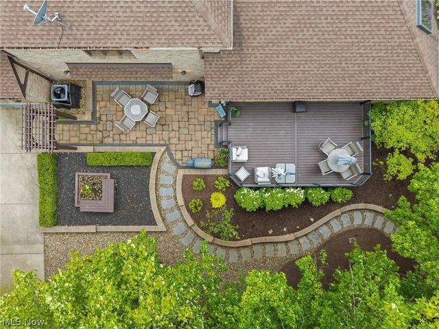 19312 Ivywood Trail, Strongsville, OH 44149