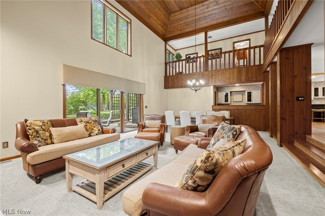 19312 Ivywood Trail, Strongsville, OH 44149