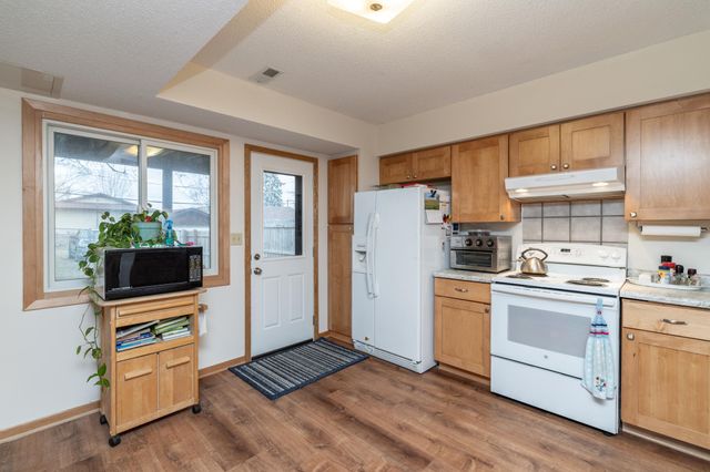 1277 Wilson Avenue, Saint Paul, MN 55106