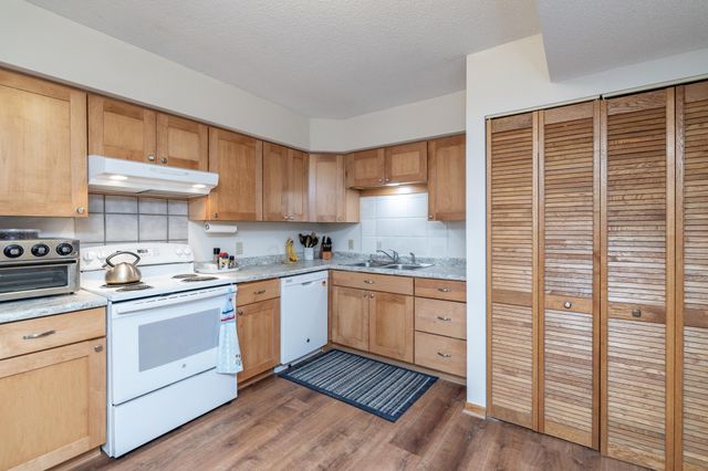 1277 Wilson Avenue, Saint Paul, MN 55106