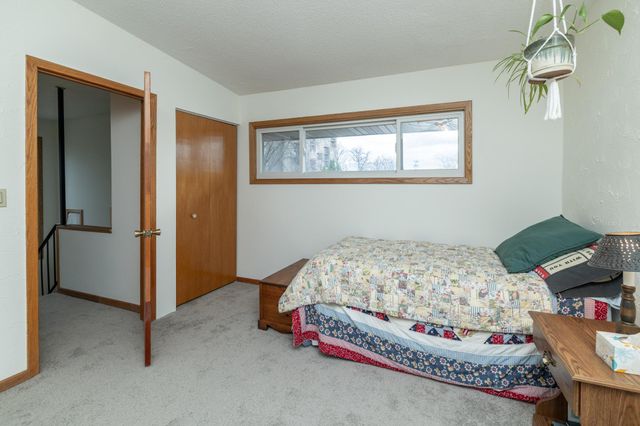 1277 Wilson Avenue, Saint Paul, MN 55106