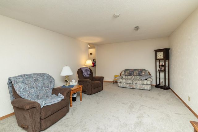 1277 Wilson Avenue, Saint Paul, MN 55106