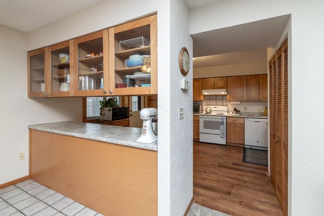 1277 Wilson Avenue, Saint Paul, MN 55106