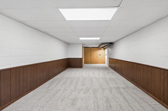 124 Ardmore Drive, Golden Valley, MN 55422