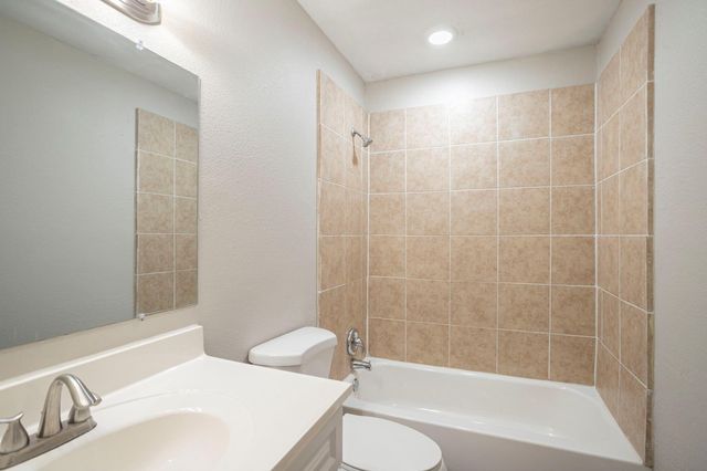 6702 Leedale Street, Houston, TX 77016